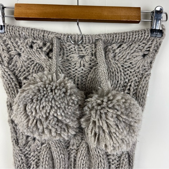American eagle Aerie Knitted neck warmer pom pom NWT OS - Picture 3 of 7